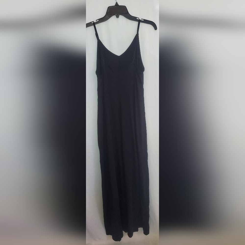 Pre-Loved Women’s Black Liz Lange Maternity Dress Size Medium